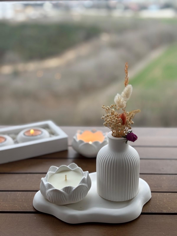 ESS Lotus Tealight Mumluk ve Beton Ta Vazo Seti